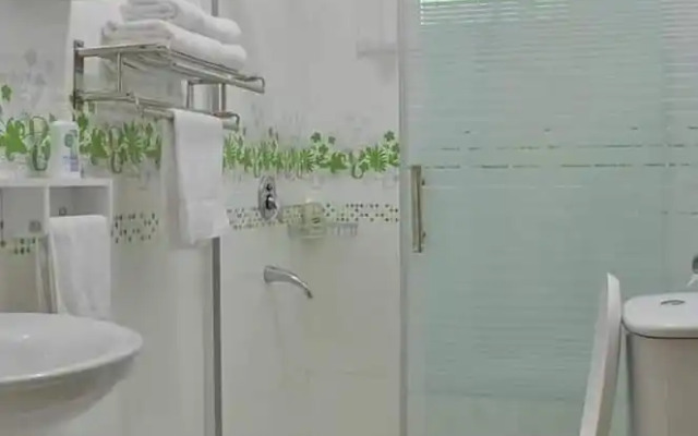Lux Suites Fahari Palace Apartments