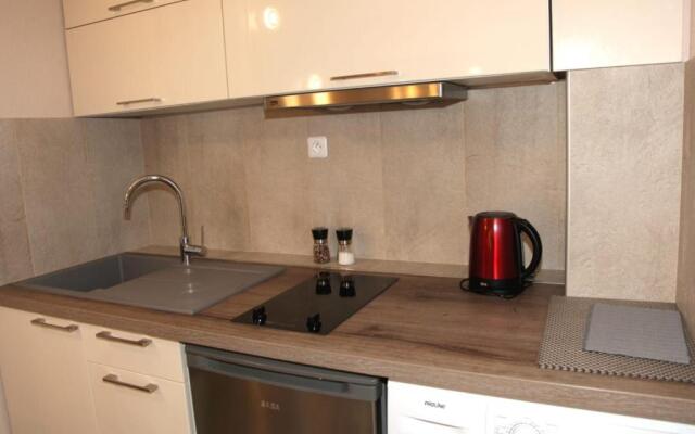 Stylish 2 Room Flat 60 meters to the beach
