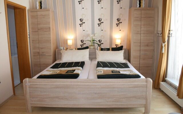 Ferienwohnungen & Gästezimmer Kachel