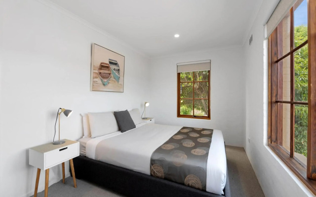 Hideaway on George