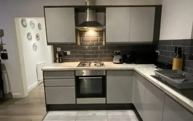 Charming 3-bed Apartment in London