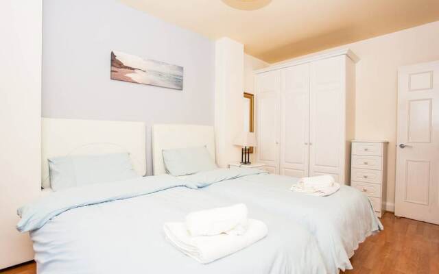 2 Bedroom Apartment 15 Minutes From City Centre