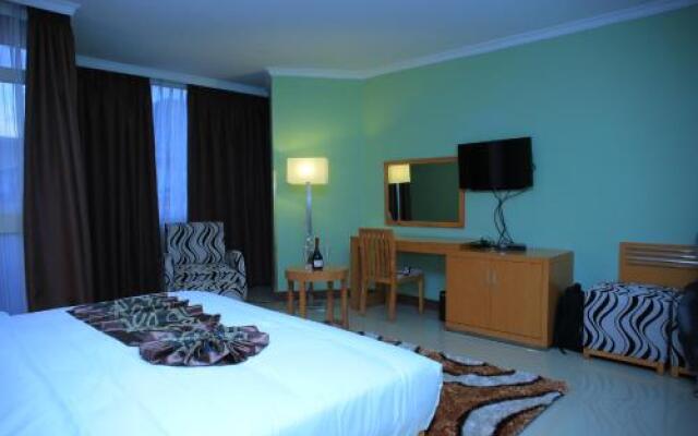 Yebo Hotel & Spa