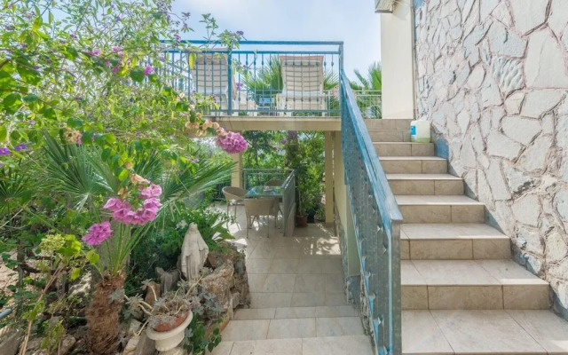 Branko - 60m From the Beach - A2