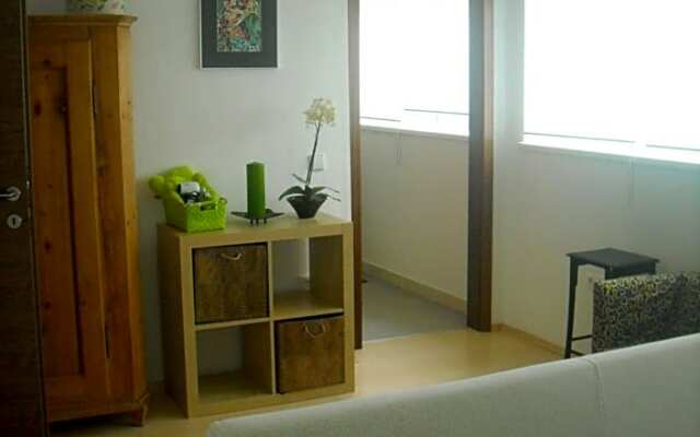 Weinek's Kellerstöckl u. Lodge