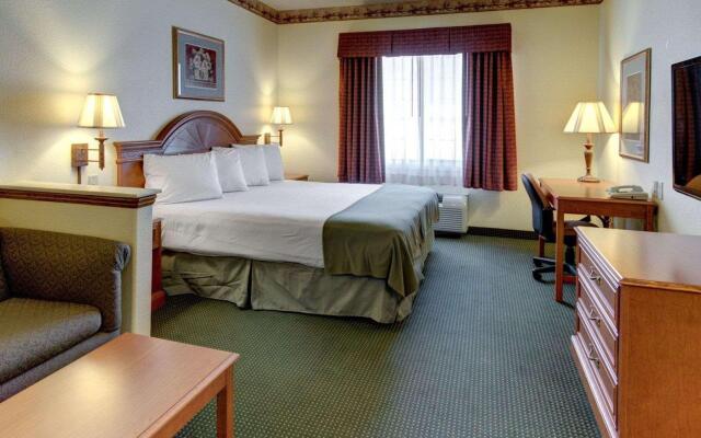 Quality Inn & Suites Glen Rose