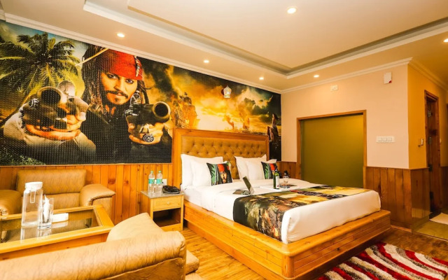 Hotel Smugglers
