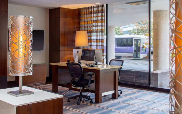 Hyatt Regency Crystal City at Reagan National Airport