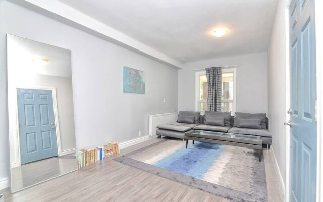 1 Bedroom Loft Style Apartment in Leslieville