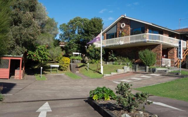 Anchor Bay Motel