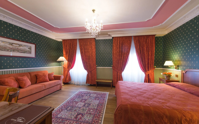 Strozzi Palace Hotel