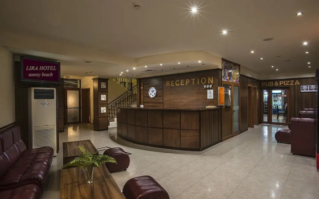 Hotel Lira