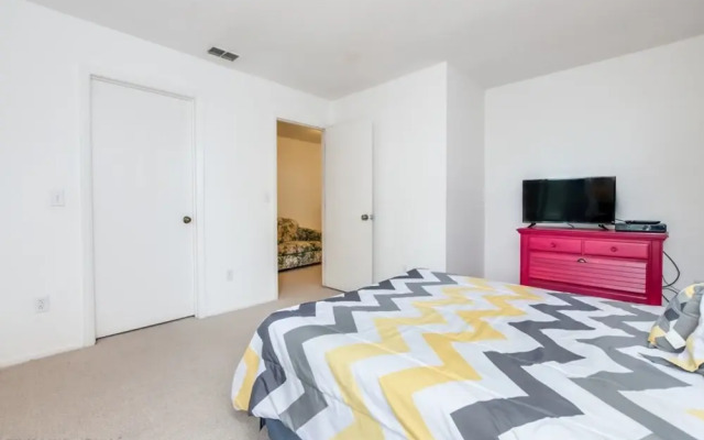 Hampton Lakes 435
