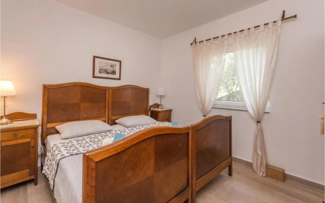 Holiday home Dobropoljana V