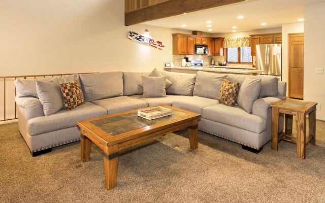 Mammoth Pines #02 - Year-round Activities!