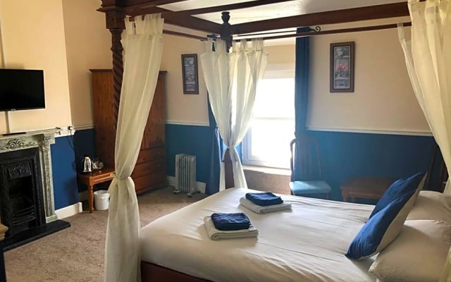 Leamington House Hotel