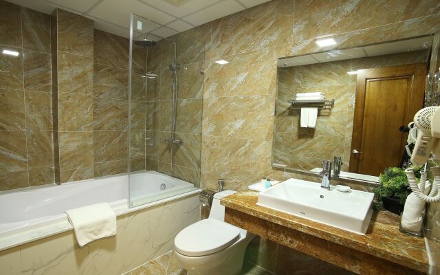 West Lake Home Hotel & Spa