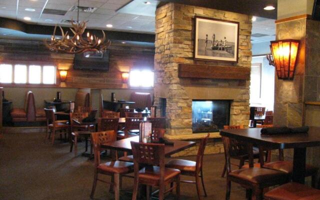 Country Inn & Suites by Radisson, Minneapolis West, MN
