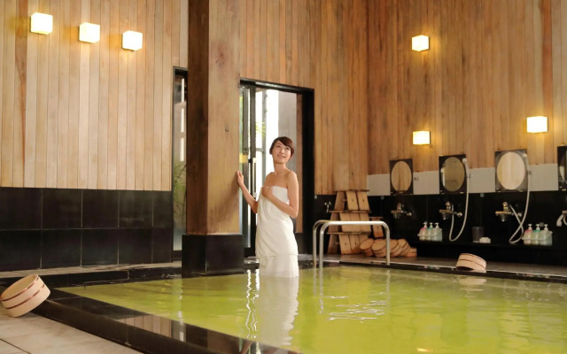 Nagoya Crown Hotel