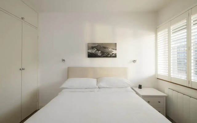 JOIVY Sublime 1 bed flat with Thames view