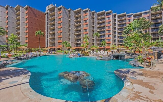Kaanapali Shores Studio 742 Studio Bedroom Condo by RedAwning