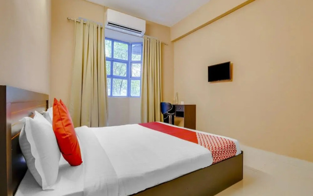 Aqualura By OYO Rooms