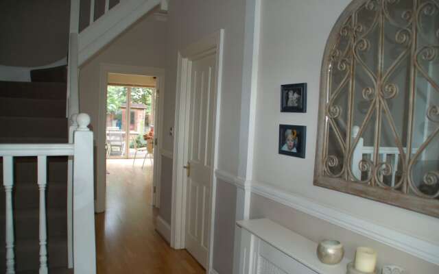 Brookview Guest House
