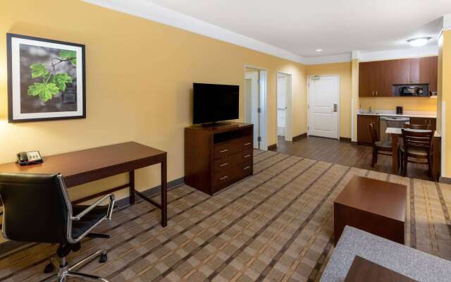 La Quinta Inn & Suites by Wyndham Houston NW Beltway8/WestRD