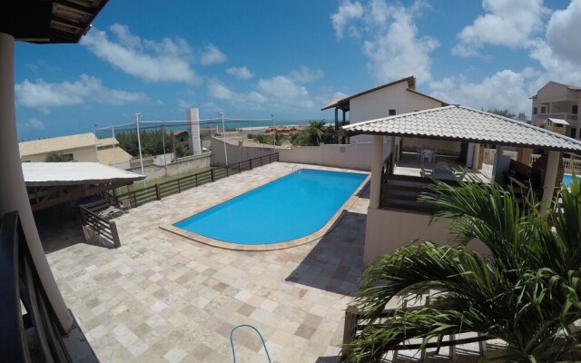 Apto 4 suites com ar para 15 pessoas