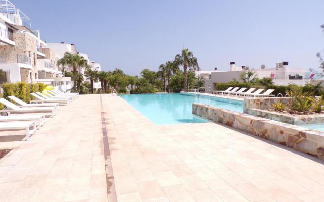 3 Bedroom Luxury Apartment Villamartin