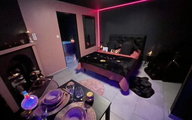 Lover's room 48