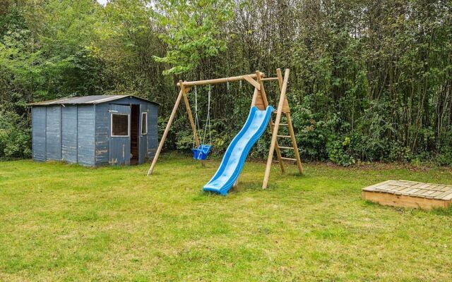 6 Person Holiday Home in Toftlund