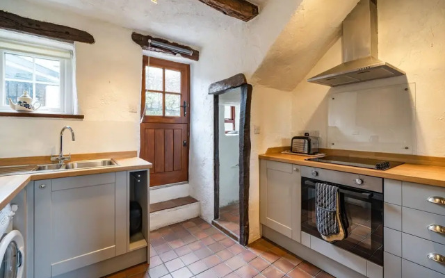 Cragg Cottage