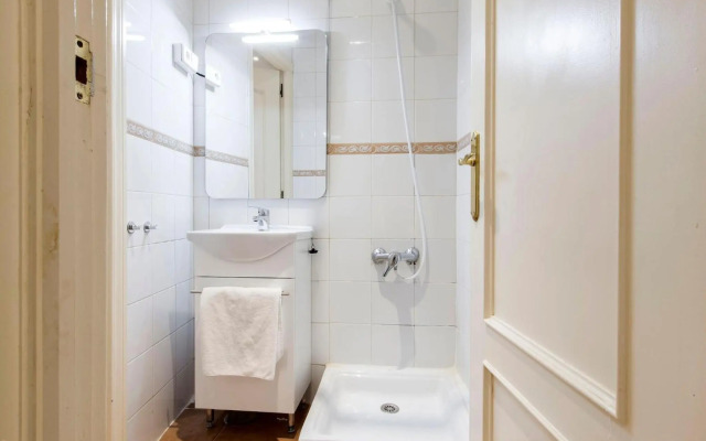 Apartamentos Day Madrid MOLINO Centro Gran Via Sol Malasaña