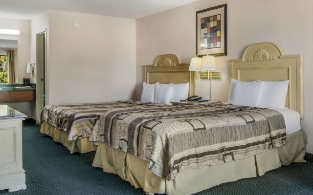 Rodeway Inn East Dublin