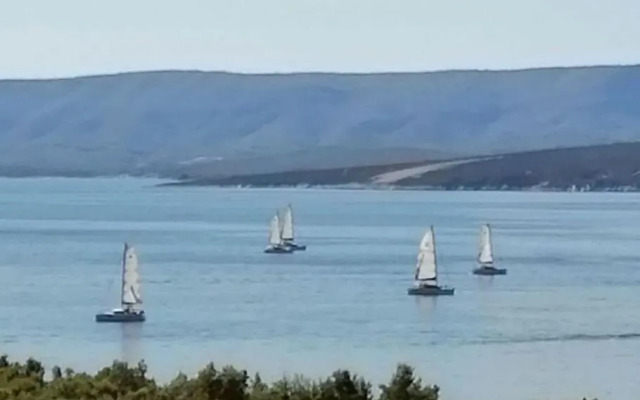 Holiday home Tomy- near Zlatni rat