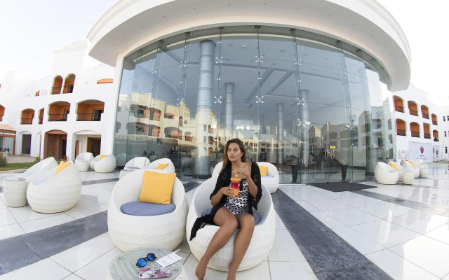 Naama Waves Hotel