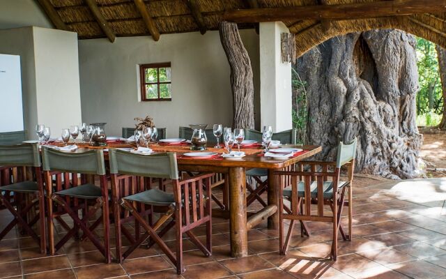Zingela Nature Reserve - Baobab Tented Camp
