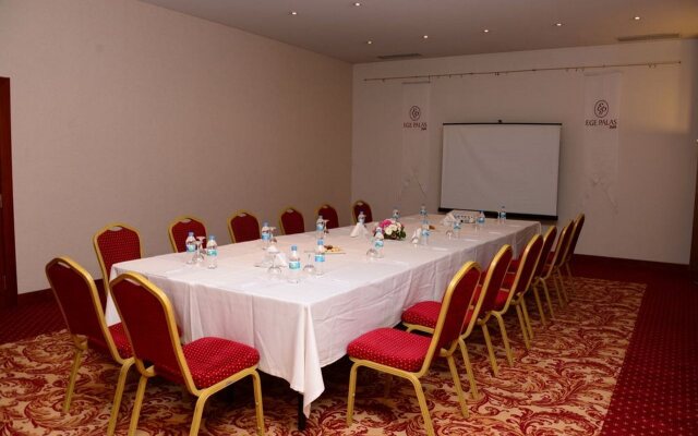Ege Palas Business Hotel