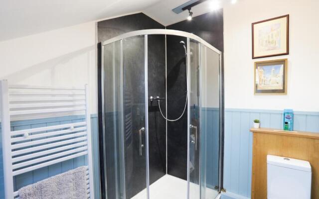 Crackin View Guest House