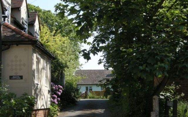 Motts Cottage