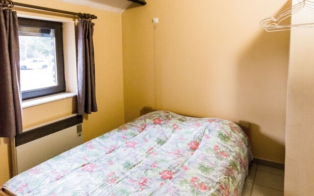Tidy holiday home with a terrace located in the Ourthedal