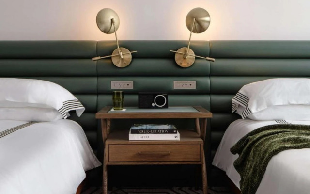 Thompson Houston, by Hyatt