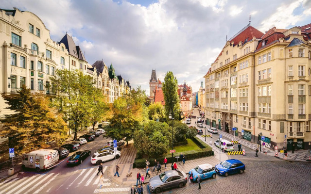 Luxurious Kafka family apt in Old Town