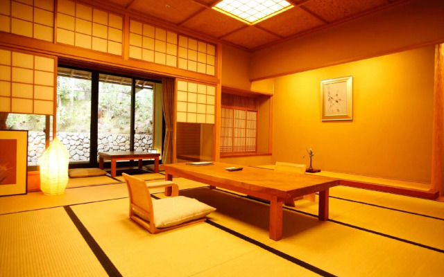 Ginsuiso Bekkan Choraku