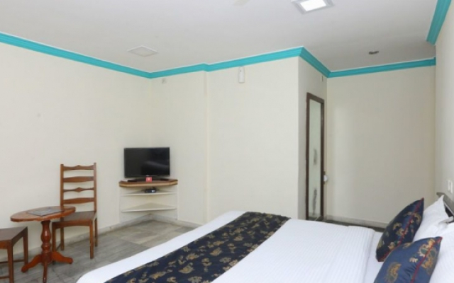 Oyo 13297 Neha Residency