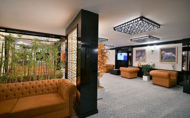Guvenay Business Hotel