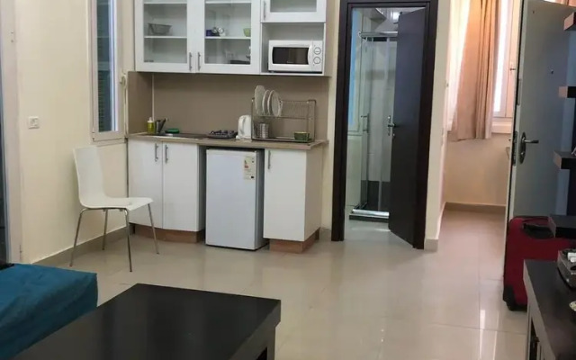 Unique TLV Bauhaus