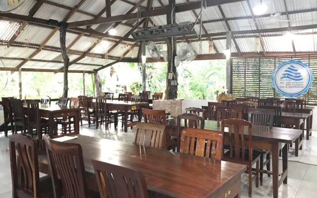 Aow Noi Resort