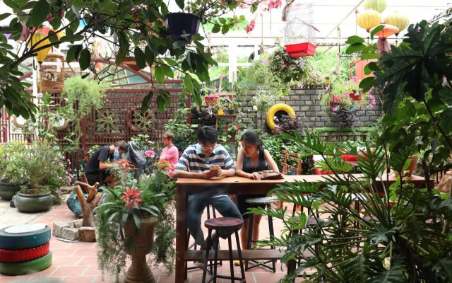 Redhouse Backpacker Hostel